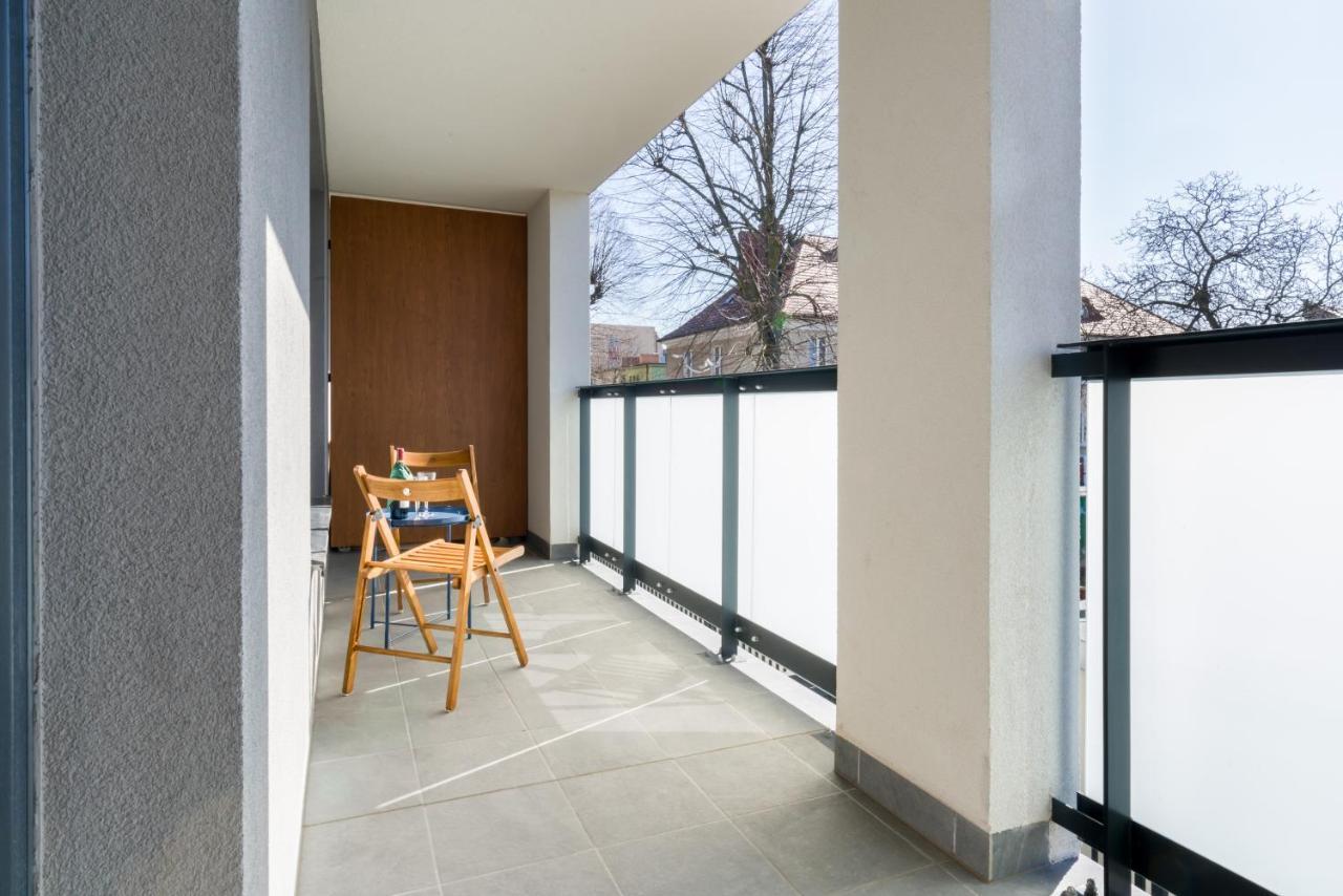 Apartment Rejtana With Free Garage By Renters Poznan